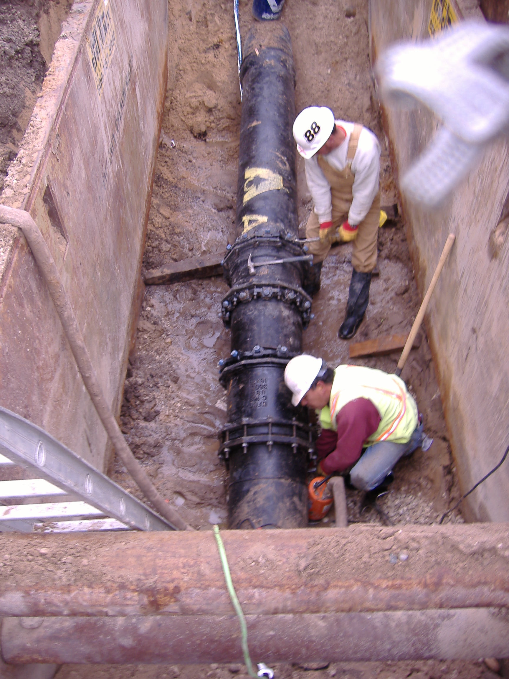 Maverick Construction Inc. excavation contractor builder water and sewer Northern Michigan